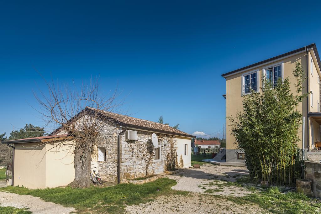 Apartments & Rooms Buoni Amici Murine 외부 사진