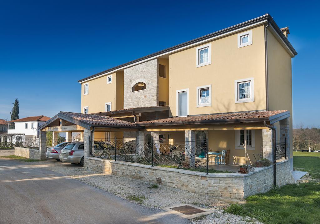 Apartments & Rooms Buoni Amici Murine 외부 사진