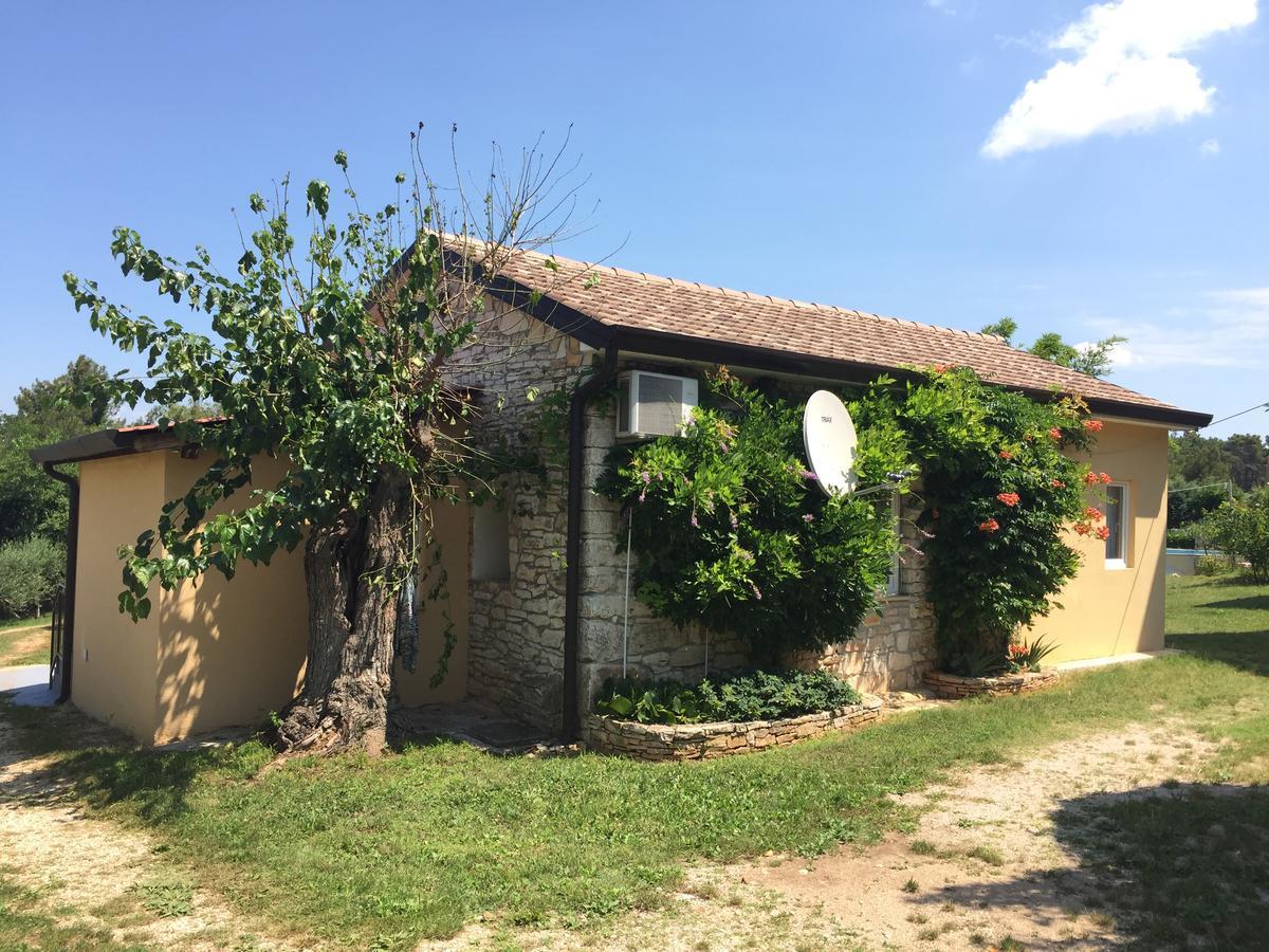 Apartments & Rooms Buoni Amici Murine 외부 사진